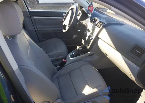 2008 Volkswagen Jetta Se из США, поврежденный, VIN 3VWRZ71K58M136247